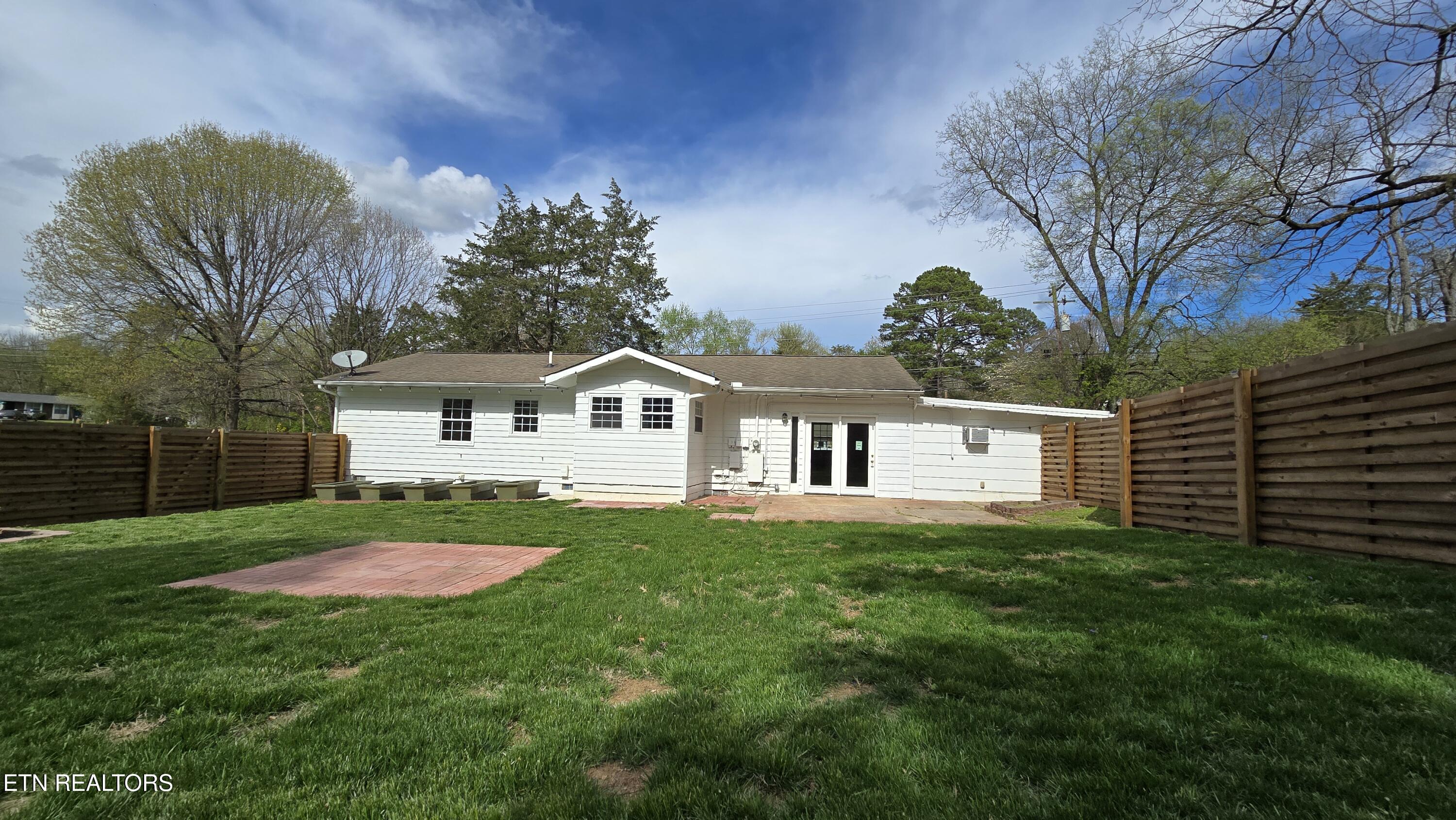 1133 Ferd Hickey Road Northwest Knoxville, TN 37909 - Photo 3 of 28 20260401_161802