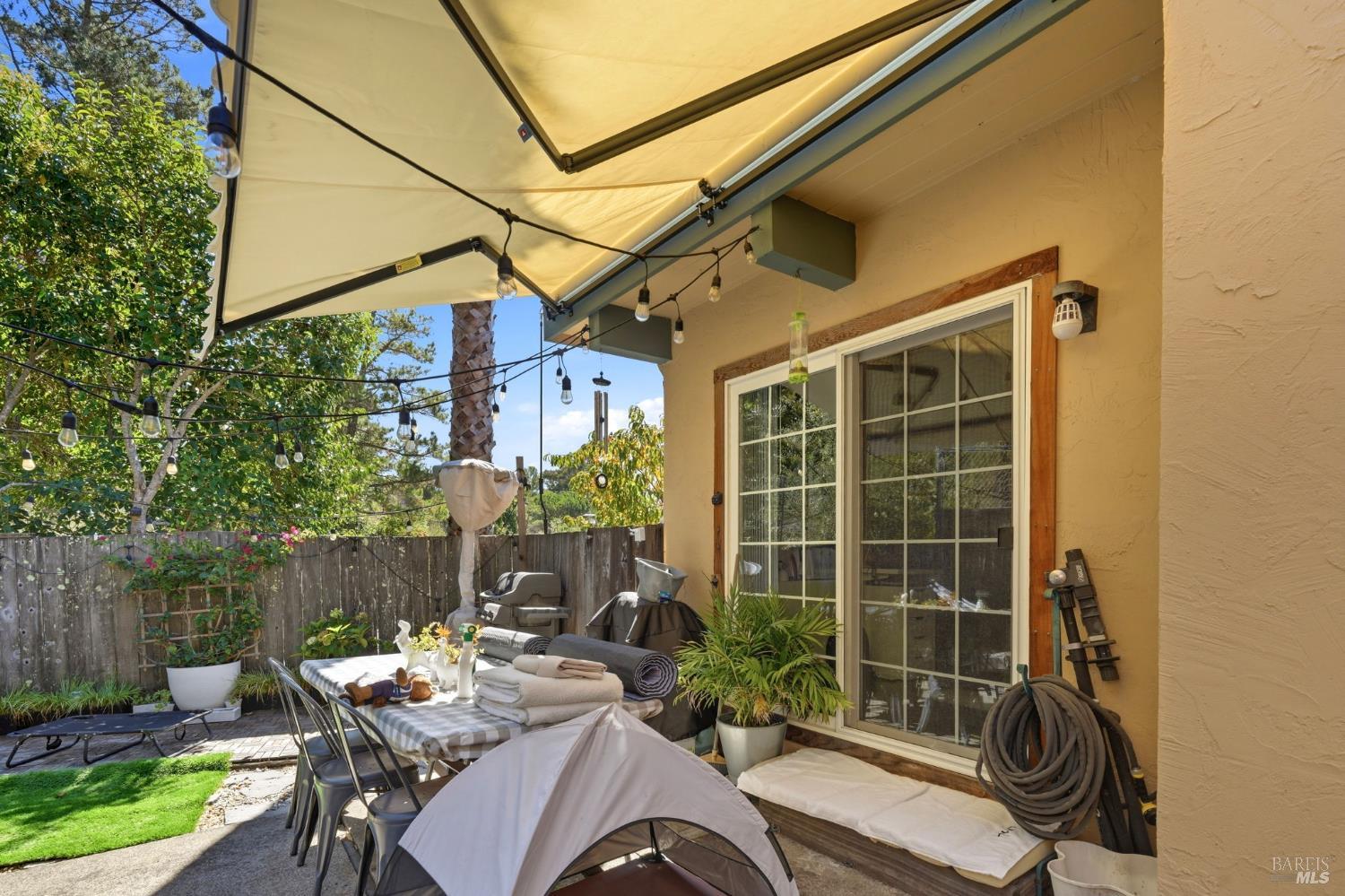 92-96 Elizabeth Way San Rafael, CA 94901 - Photo 18 of 28 Gallery Image 18