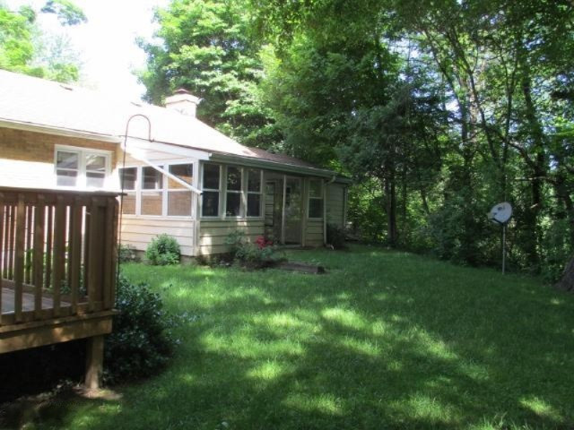 209 Park Road Bangor, MI 49013 - Photo 34 of 42 209 Park Rd Bangor 027 (640x480)