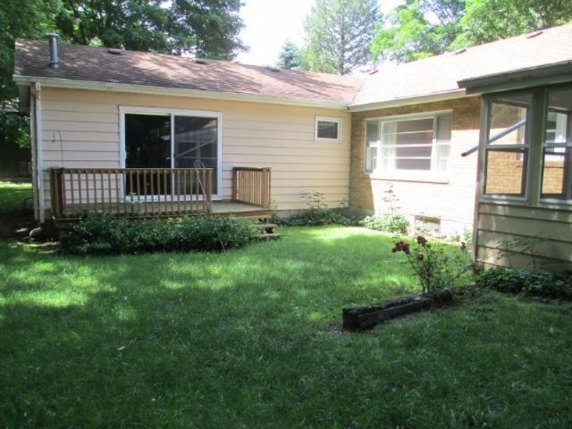 209 Park Road Bangor, MI 49013 - Photo 36 of 42 209 Park Rd Bangor 031 (640x480)