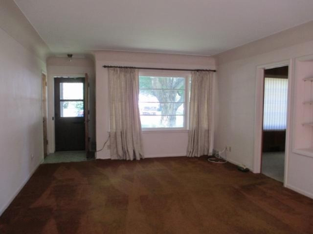 209 Park Road Bangor, MI 49013 - Photo 5 of 42 209 Park Rd Bangor 010 (640x480)