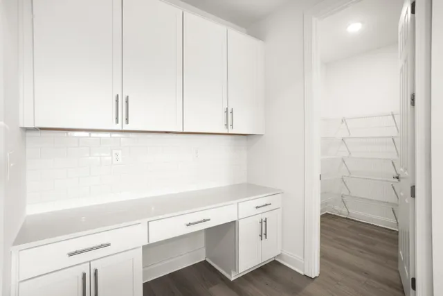 a view of walk in closet