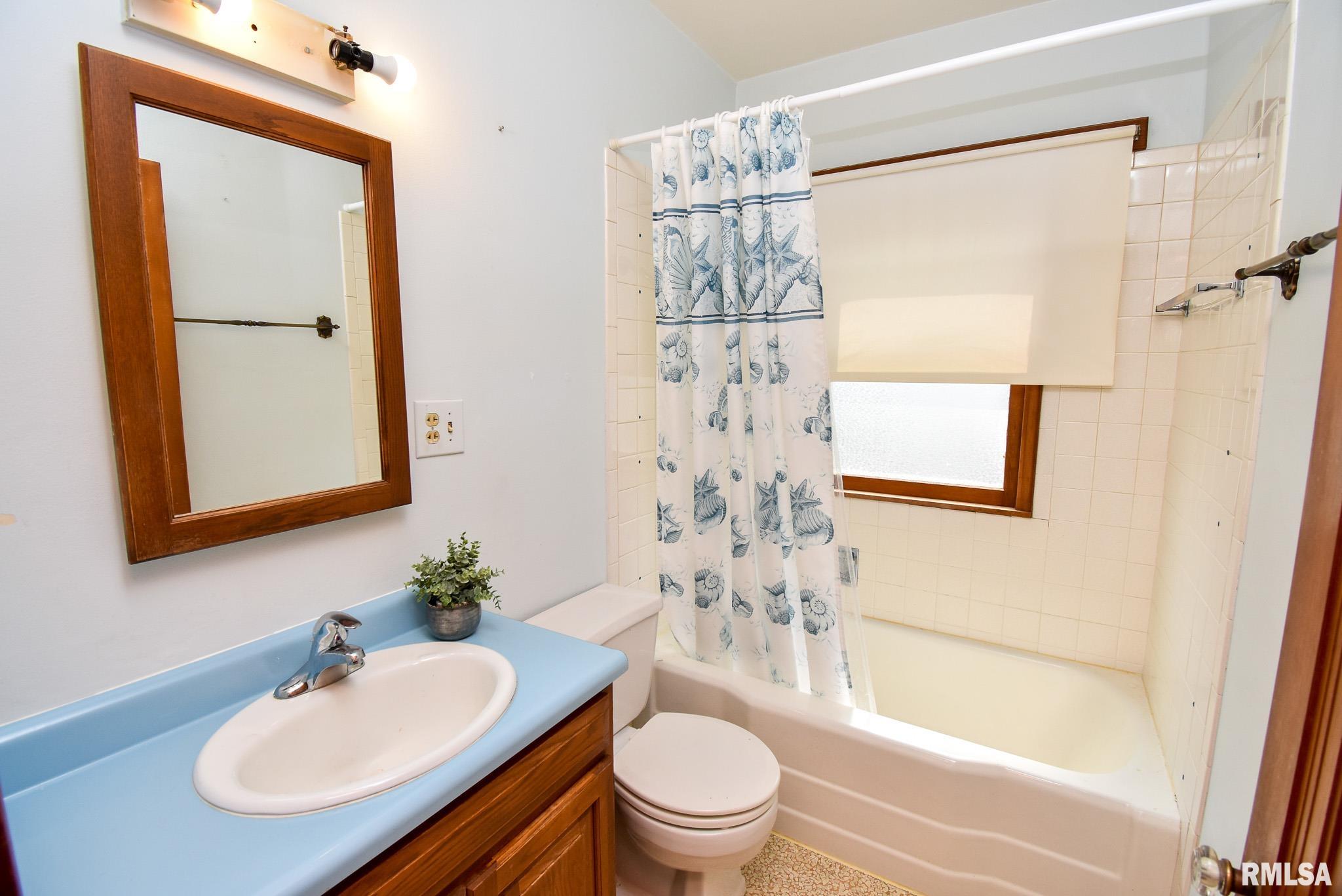 710 Springfield Road East Peoria, IL 61611 - Photo 21 of 35