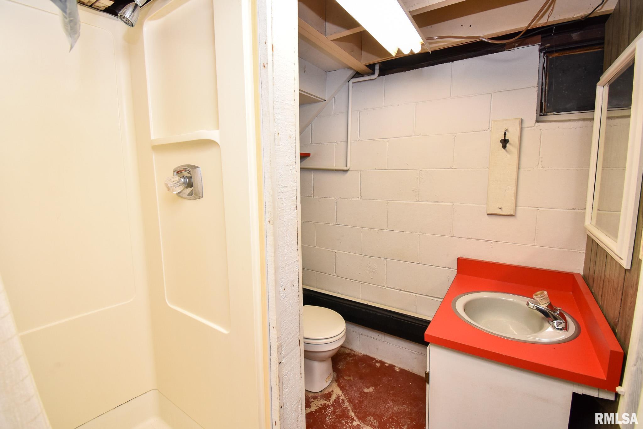 710 Springfield Road East Peoria, IL 61611 - Photo 29 of 35