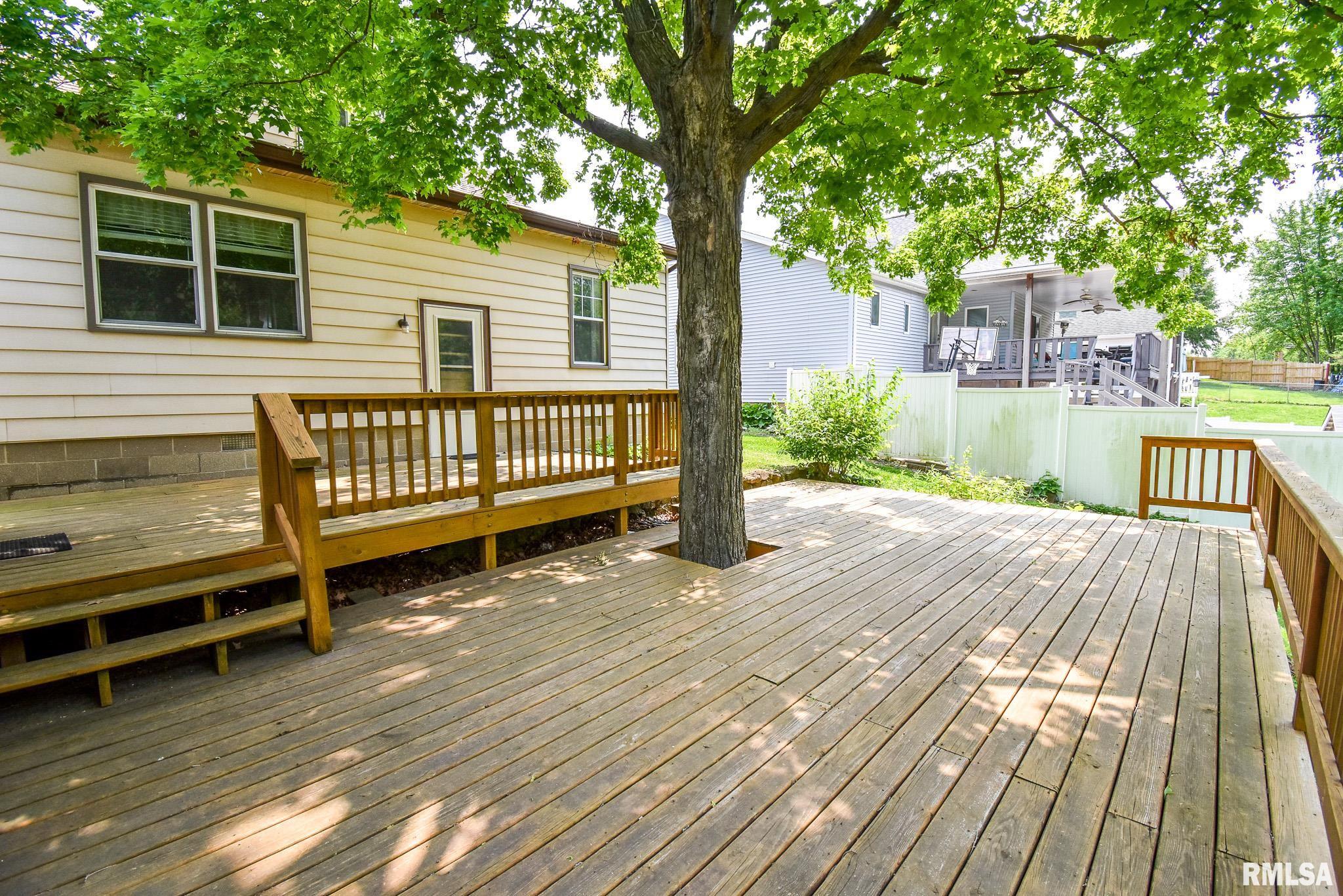 710 Springfield Road East Peoria, IL 61611 - Photo 31 of 35