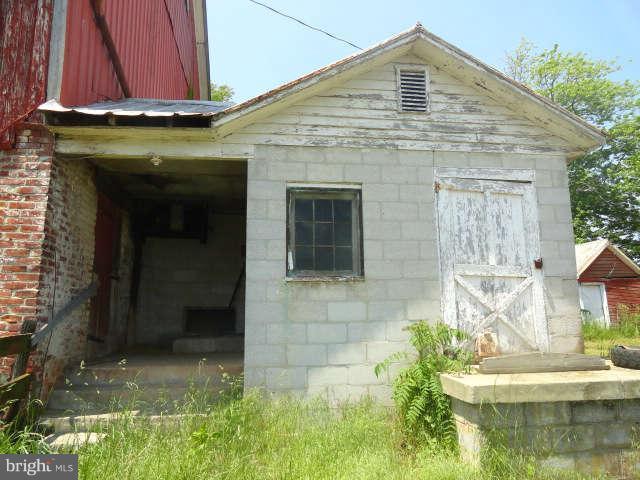 8231 Rocky Ridge Road Thurmont, MD 21788 - Photo 15 of 30 Exterior (General)