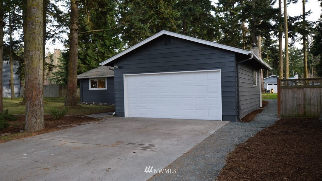 1948 Island View Road Oak Harbor, WA 98277 - Photo 1 of 11 Gallery Image 1