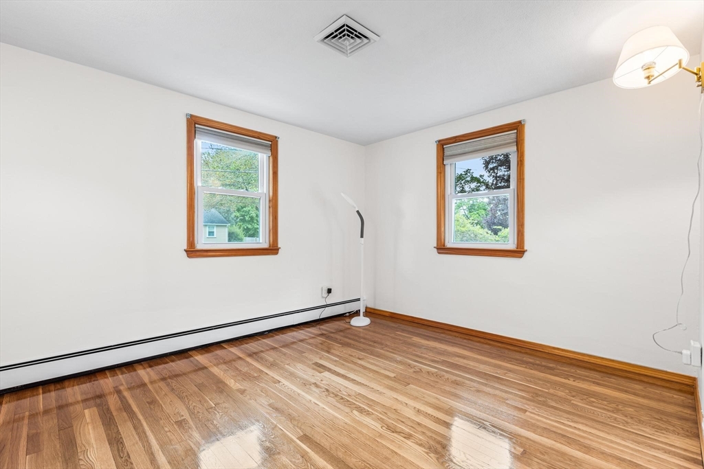 44 Batchelder Road Reading, MA 01867 - Photo 18 of 36 Gallery Image 18