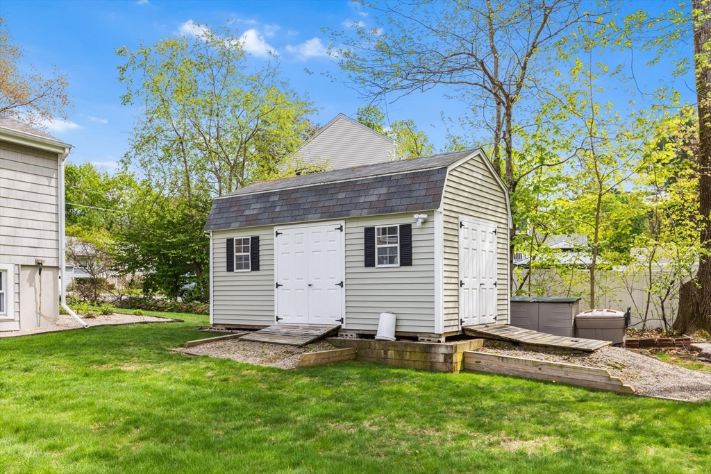 44 Batchelder Road Reading, MA 01867 - Photo 29 of 36 Gallery Image 29