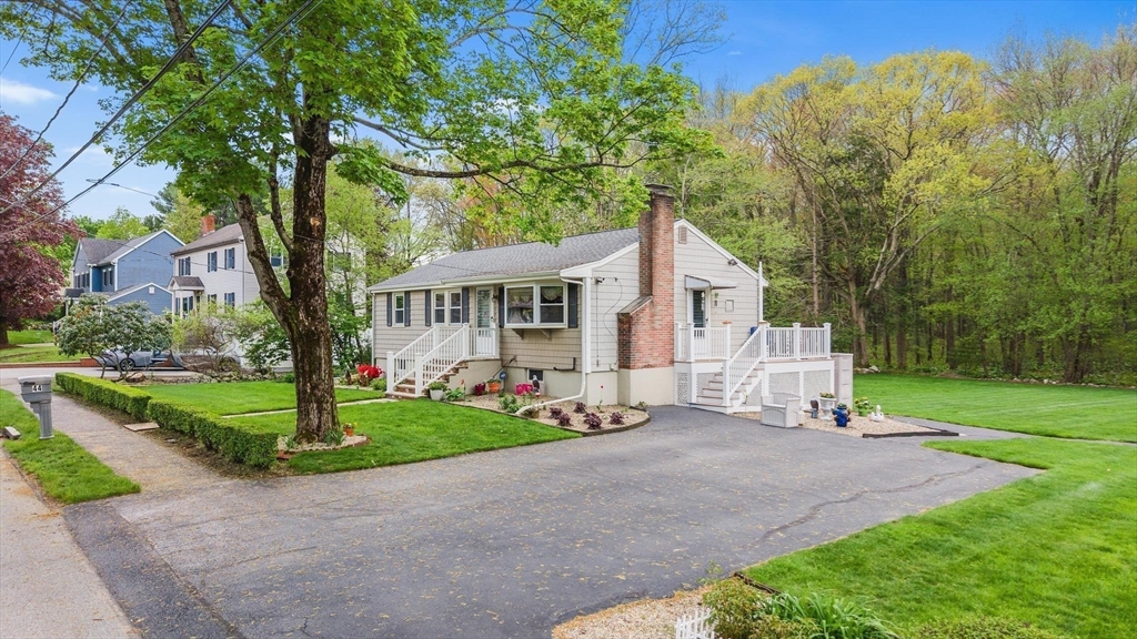 44 Batchelder Road Reading, MA 01867 - Photo 31 of 36 Gallery Image 31