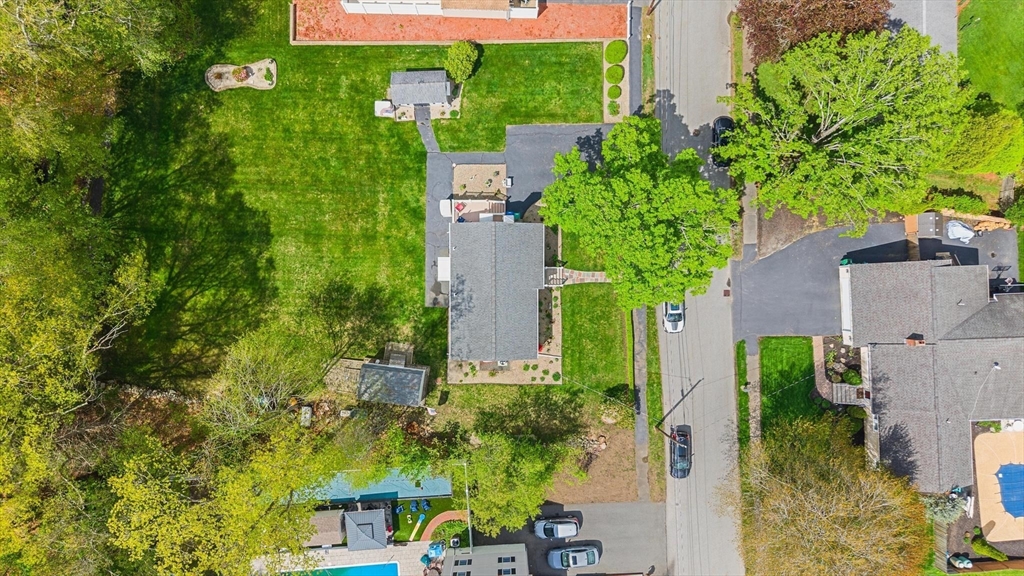 44 Batchelder Road Reading, MA 01867 - Photo 34 of 36 Gallery Image 34