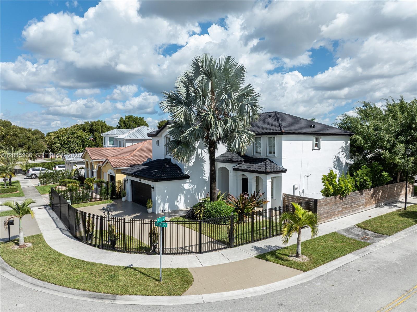 1733 Southwest 151 Place Miami, FL 33185 - Photo 4 of 44