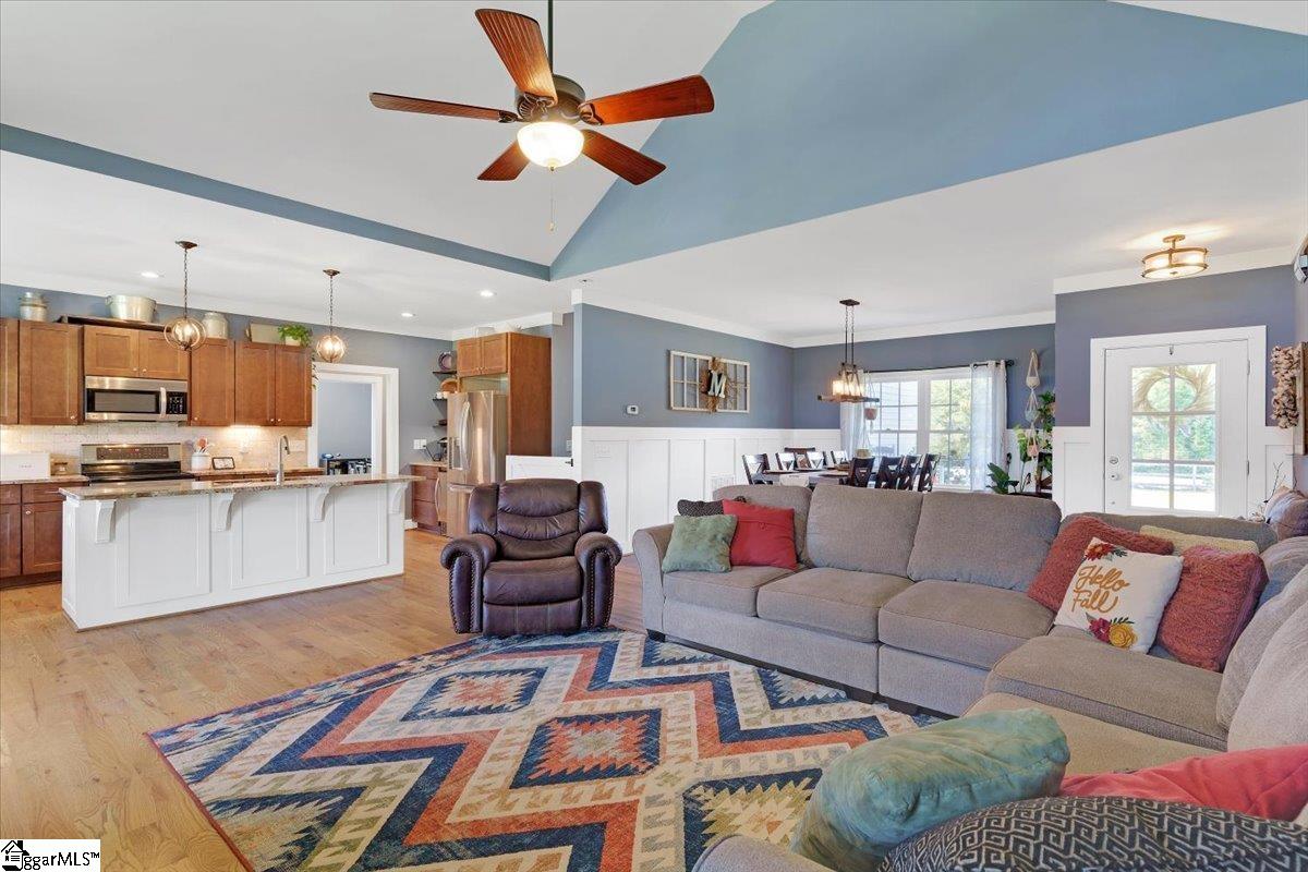1604 Three And Twenty Road Easley, SC 29642 - Photo 8 of 36