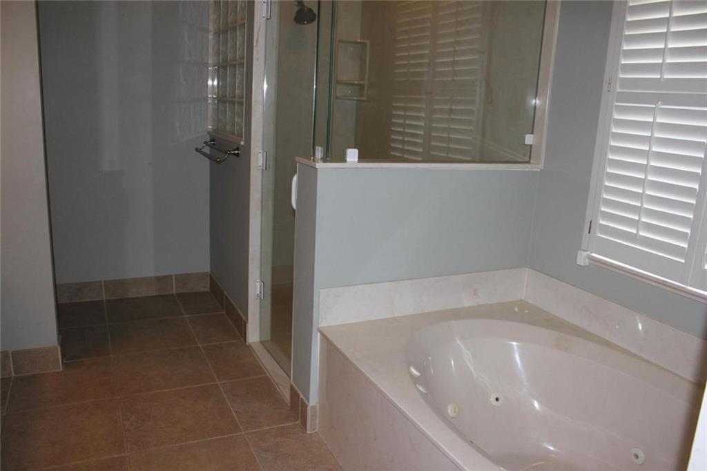 10902 Southwest Hawkview Circle Stuart, FL 34997 - Photo 10 of 78 Gallery Image 10