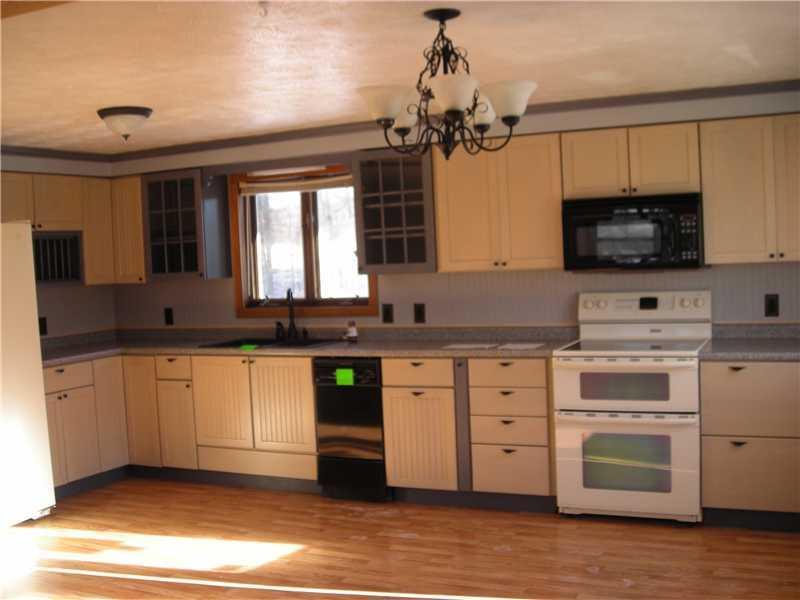34 Chick Road Sanford, ME 04073 - Photo 3 of 9 Kitchen.