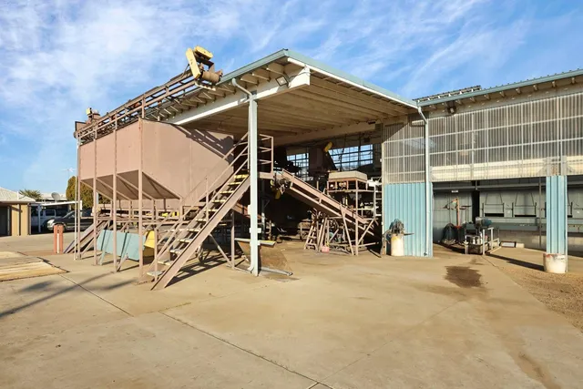 $3,950,000 | 5725 North Wall Road, Linden, CA 95236