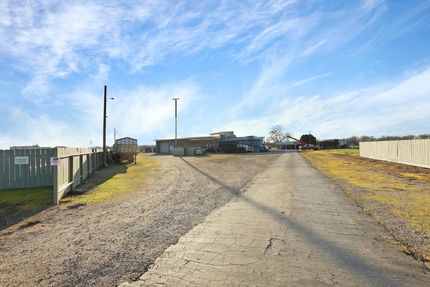 5725 North Wall Road Linden, CA 95236 - Photo 44 of 58