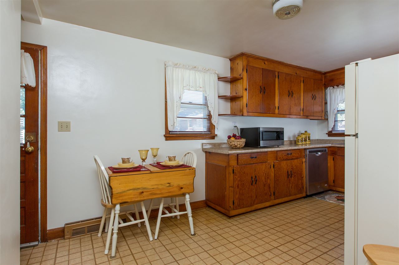 1526 Spring Hill Road Staunton, VA 24401 - Photo 5 of 17 Gallery Image 5