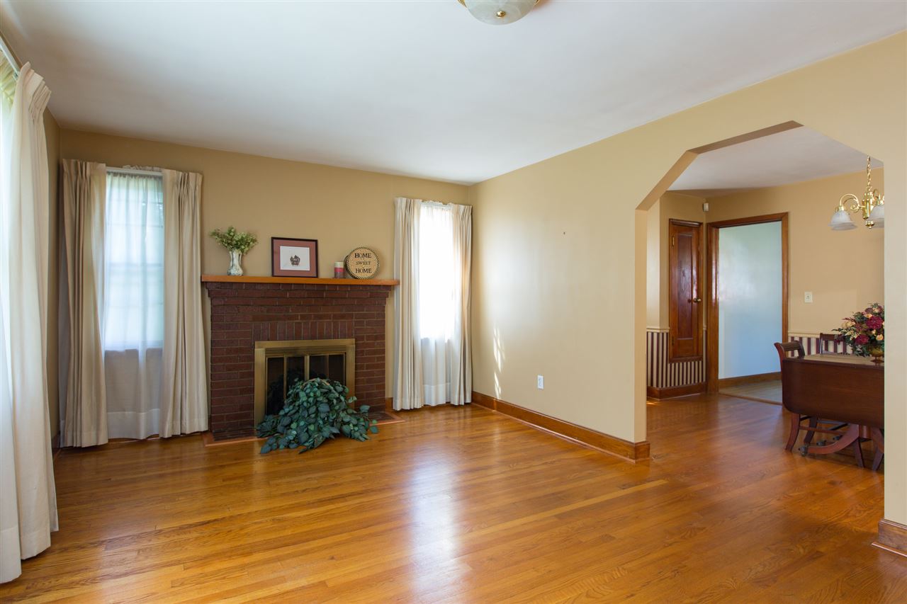 1526 Spring Hill Road Staunton, VA 24401 - Photo 7 of 17 Gallery Image 7
