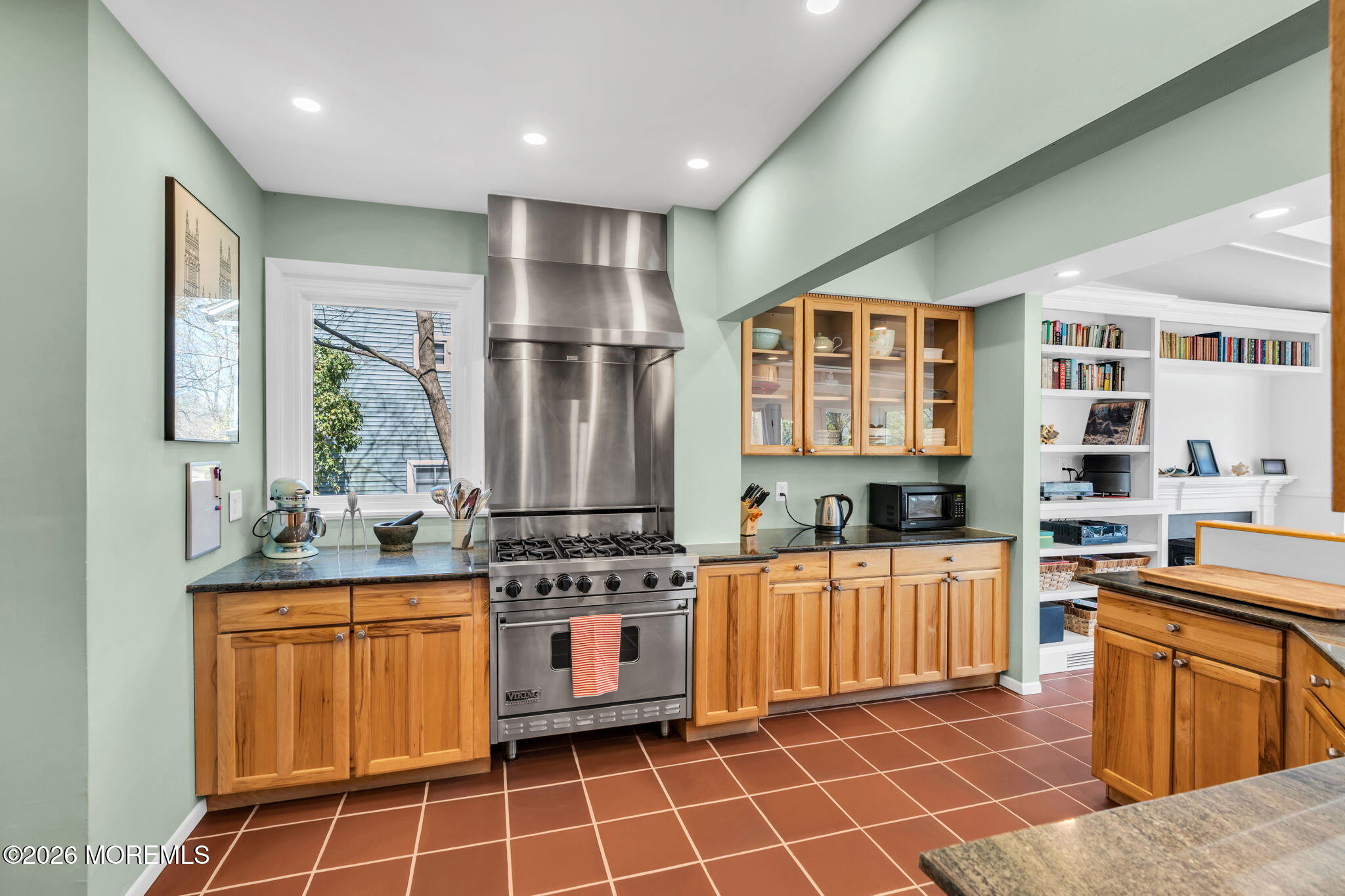 531 Locust Point Road Rumson, NJ 07760 - Photo 23 of 53 Kitchen