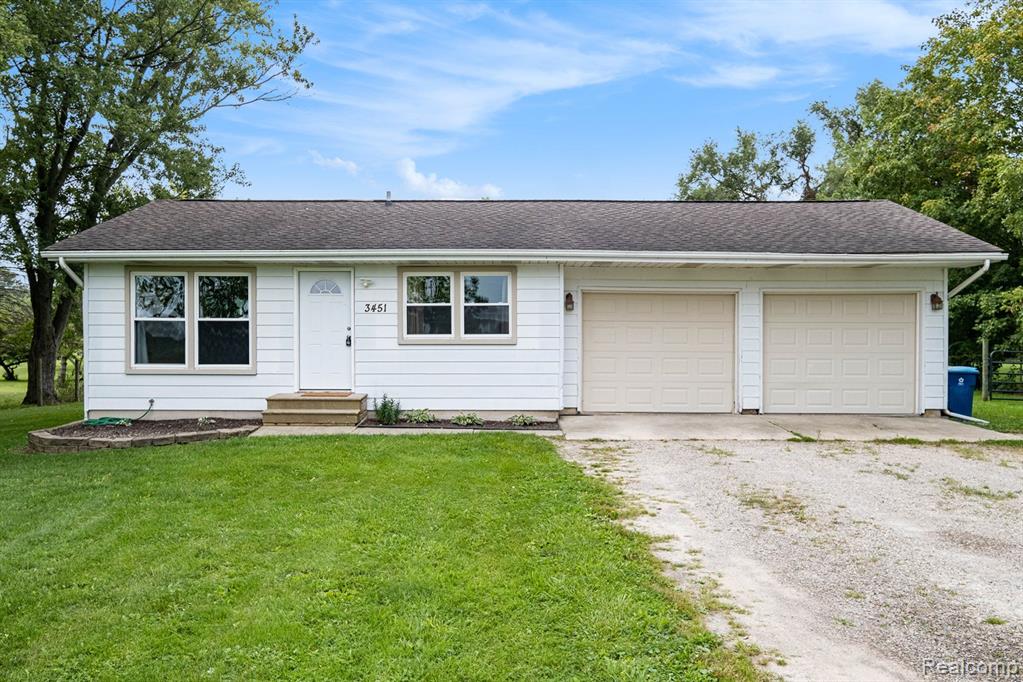3451 West Ray Road Grand Blanc, MI 48439 - Photo 4 of 32