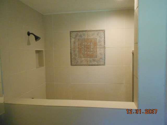 600 Murfreesboro Street Murfreesboro, TN 37127 - Photo 16 of 27 a bathroom with a bathtub