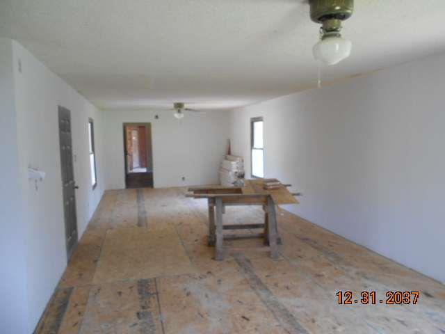 600 Murfreesboro Street Murfreesboro, TN 37127 - Photo 24 of 27 a view of a livingroom with furniture