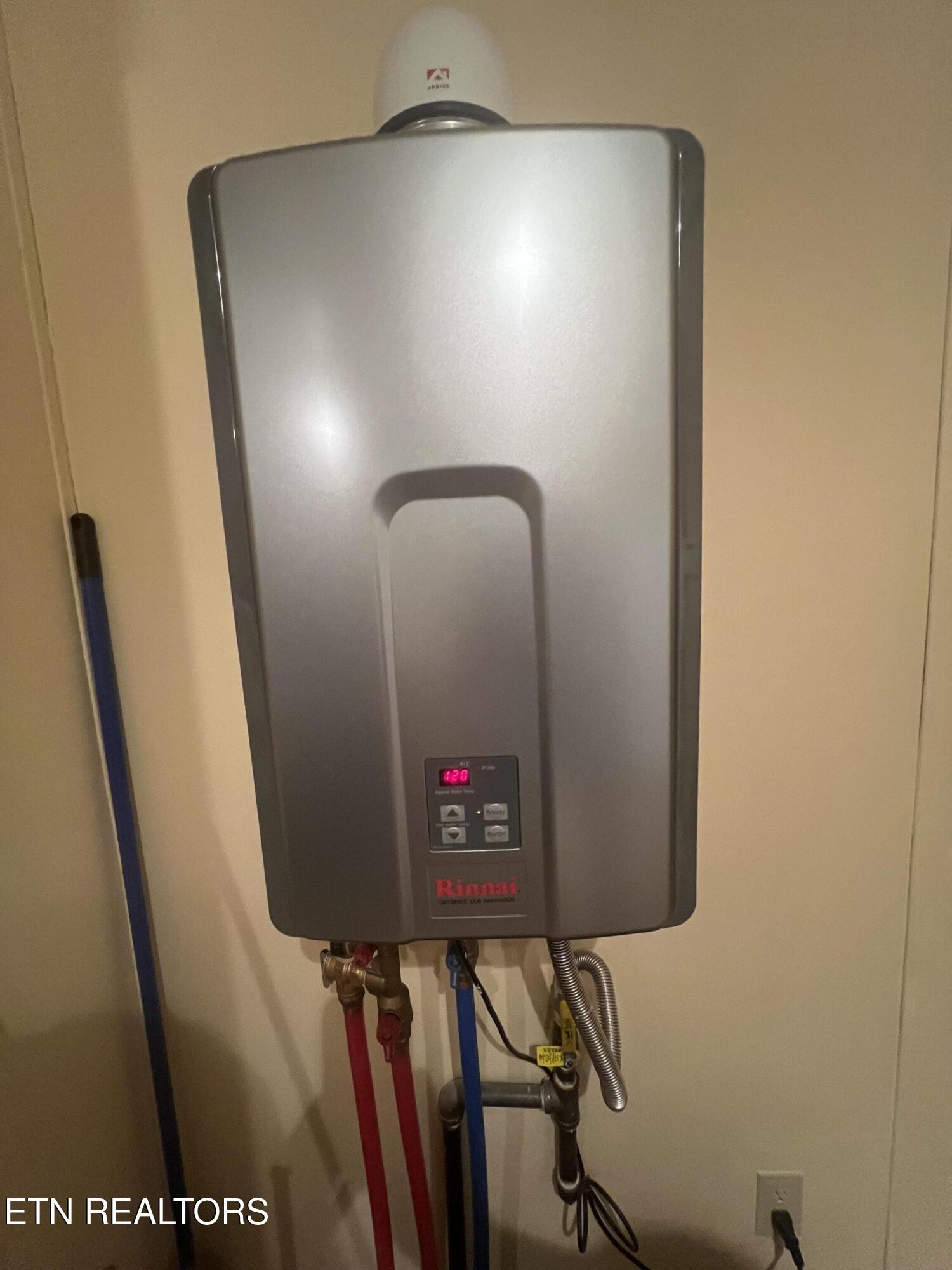 205 Ellison Road La Follette, TN 37757 - Photo 13 of 23 IMG_0109