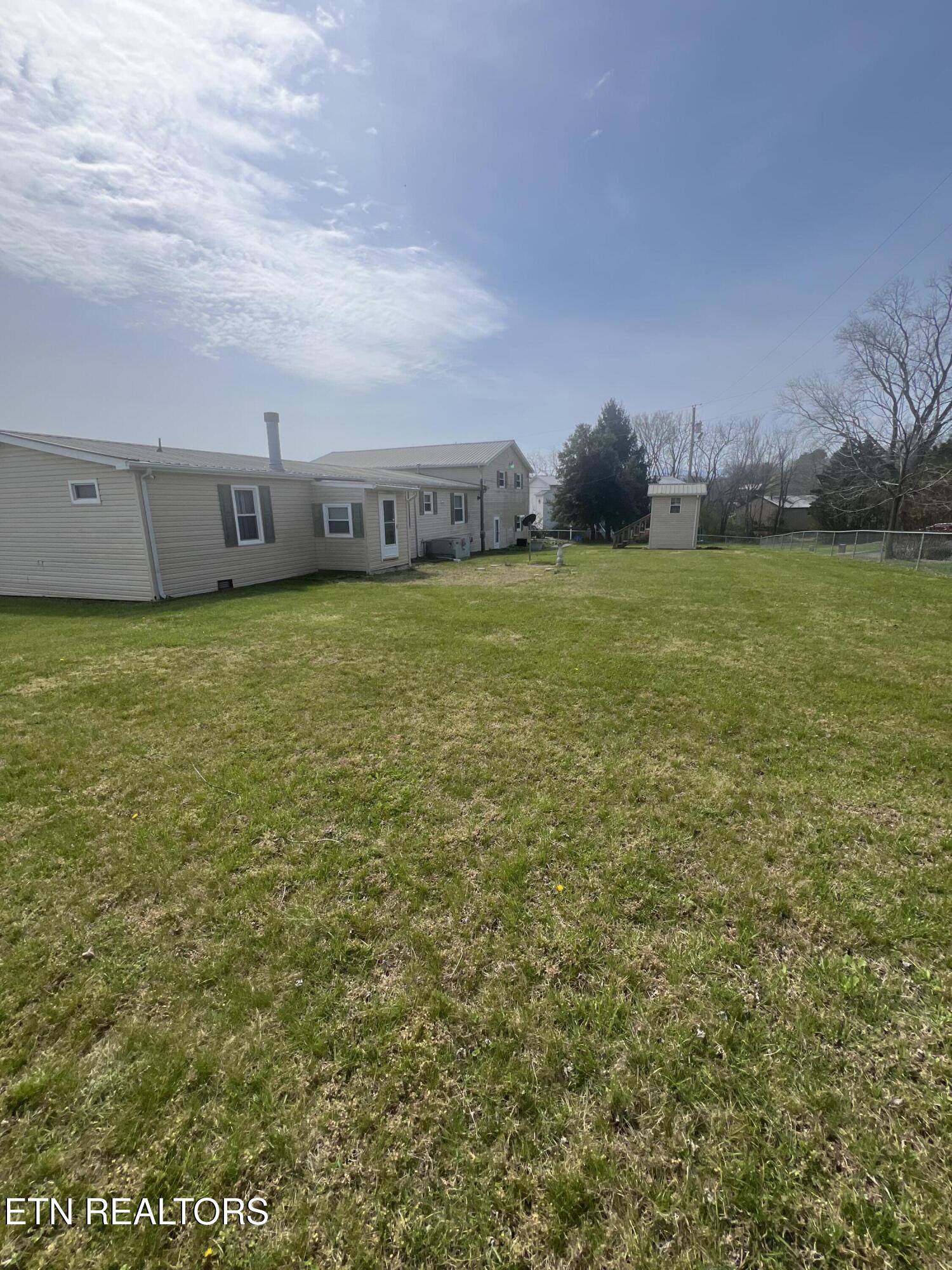 205 Ellison Road La Follette, TN 37757 - Photo 3 of 23 IMG_0120