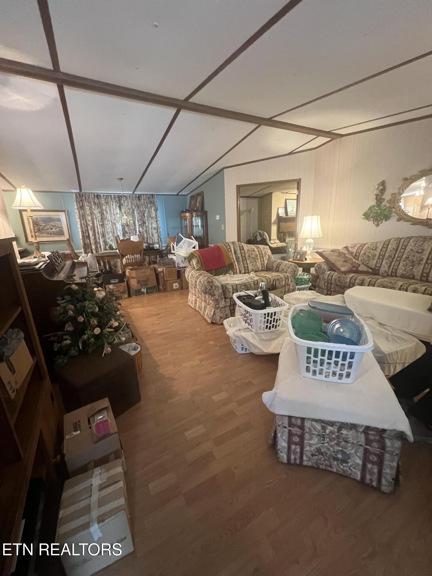 205 Ellison Road La Follette, TN 37757 - Photo 8 of 23 IMG_0100