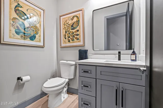 $1,039,900 | 928 East Berridge Lane, Phoenix, AZ 85014