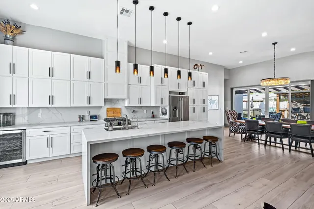 $1,050,000 | 928 East Berridge Lane, Phoenix, AZ 85014