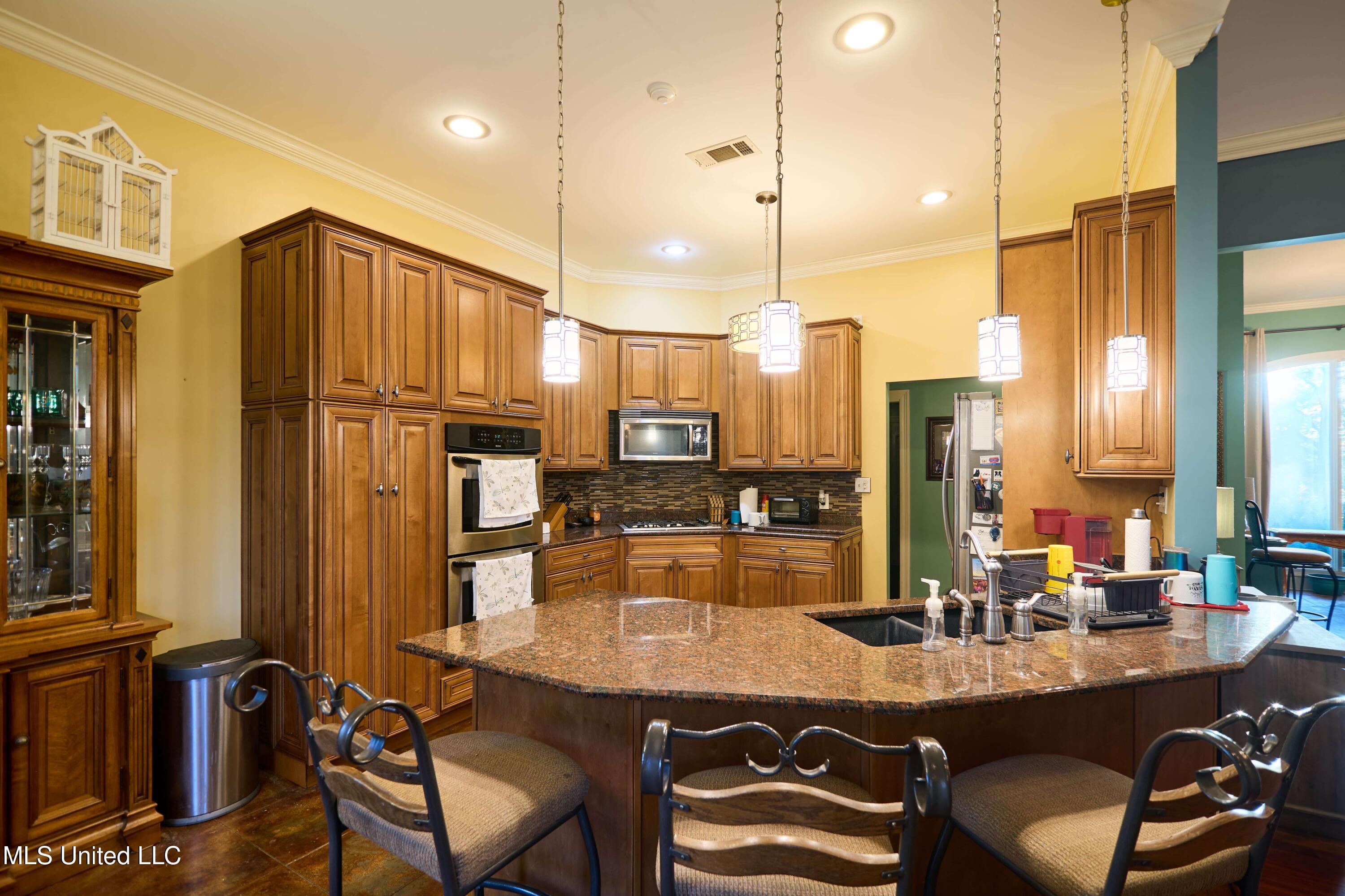 114 Sky Meadow Road Flora, MS 39071 - Photo 16 of 31 P1154240_HDR-min