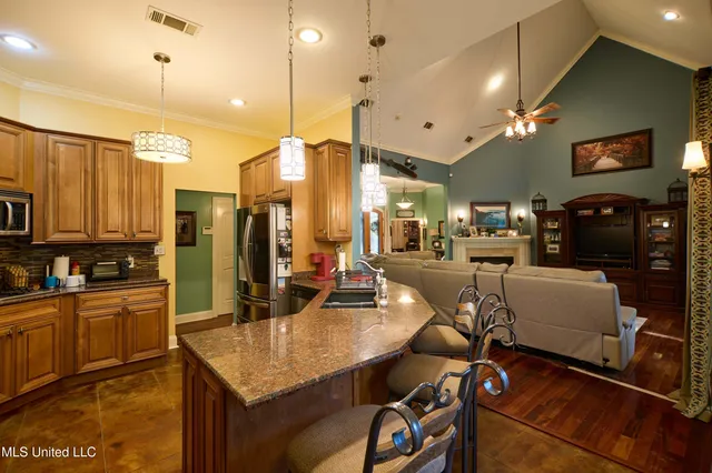 $650,000 | 114 Sky Meadow Road, Flora, MS 39071