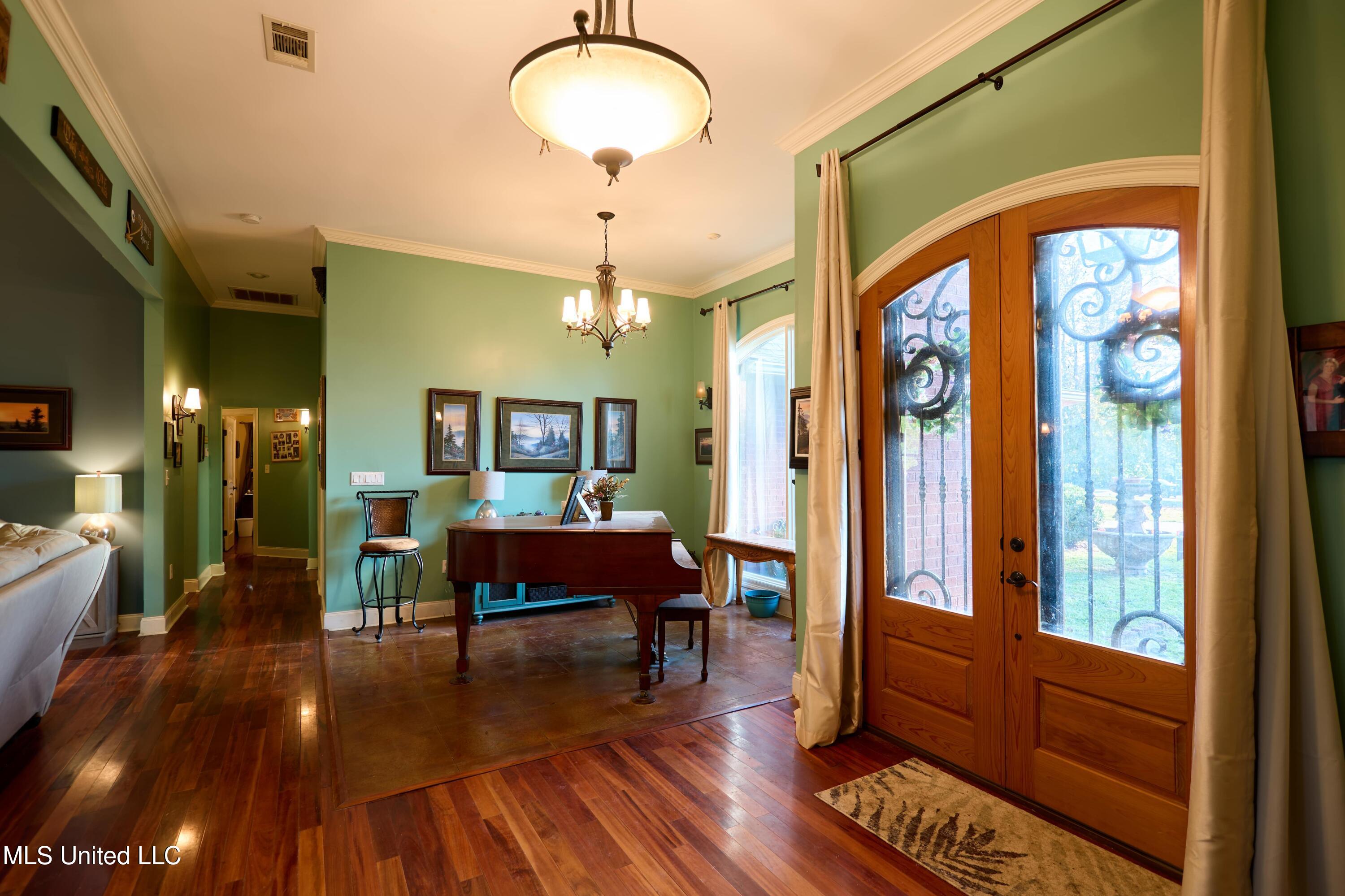 114 Sky Meadow Road Flora, MS 39071 - Photo 10 of 31 P1154185_HDR-min