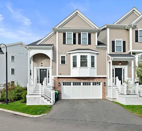 $1,099,000 | 6 Audubon Way, Unit 6, Canton, MA 02021