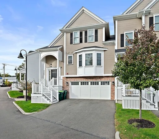 $1,099,000 | 6 Audubon Way, Unit 6, Canton, MA 02021