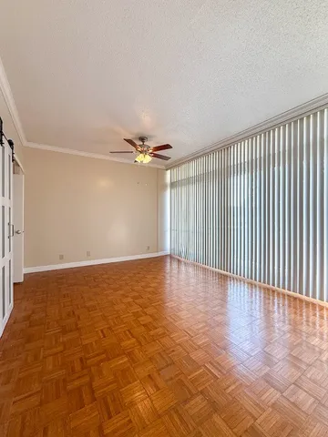 $1,200 | 4600 Ocean Drive, Unit 203, Corpus Christi, TX 78412