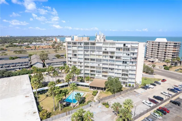 $1,200 | 4600 Ocean Drive, Unit 203, Corpus Christi, TX 78412