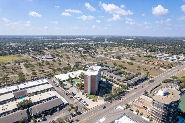 $1,200 | 4600 Ocean Drive, Unit 203, Corpus Christi, TX 78412