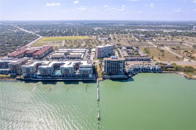 $1,200 | 4600 Ocean Drive, Unit 203, Corpus Christi, TX 78412