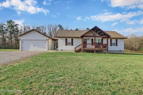 $299,900 | 324 Fitzgerald Lane, Jamestown, TN 38556
