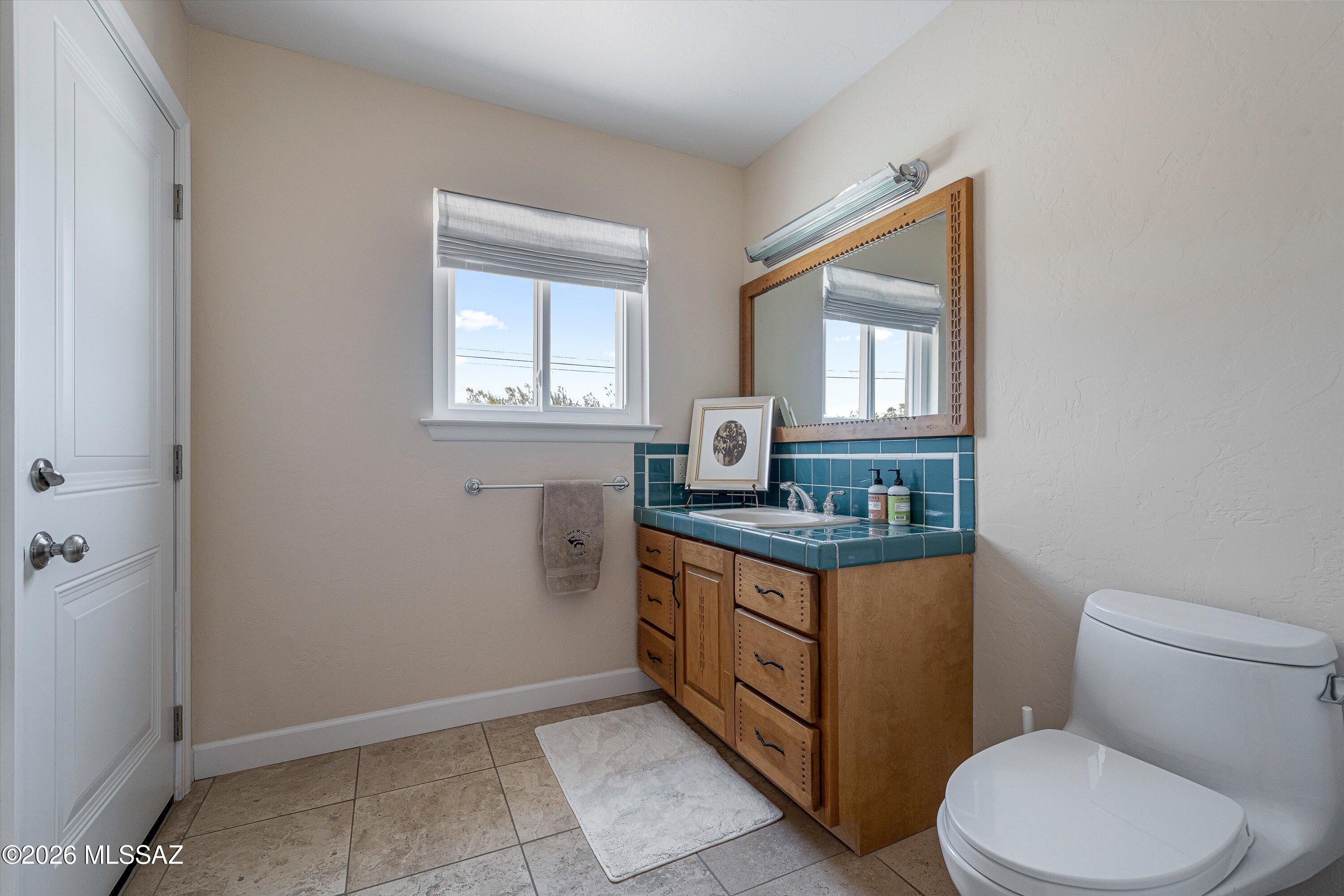 10015 East Fort Lowell Road Tucson, AZ 85749 - Photo 28 of 45 Bathroom Guest Quarters