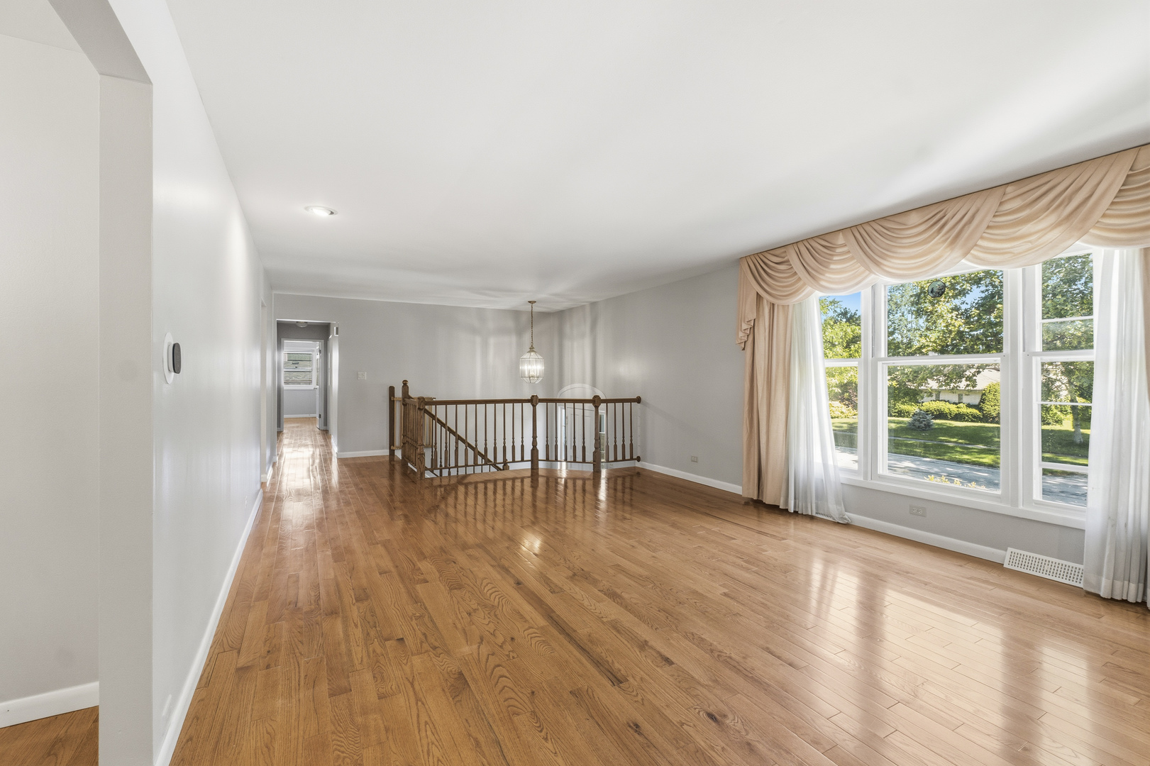 933 West Gilbert Road Palatine, IL 60067 - Photo 7 of 34