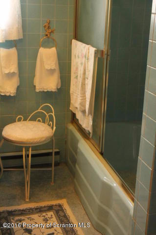 659 Suscon Road Pittston, PA 18640 - Photo 8 of 12 659 suscon bath 1