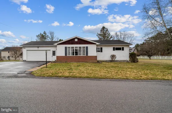 $219,900 | 1512 Warren Drive, Clearfield, PA 16830