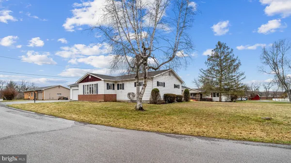 $219,900 | 1512 Warren Drive, Clearfield, PA 16830