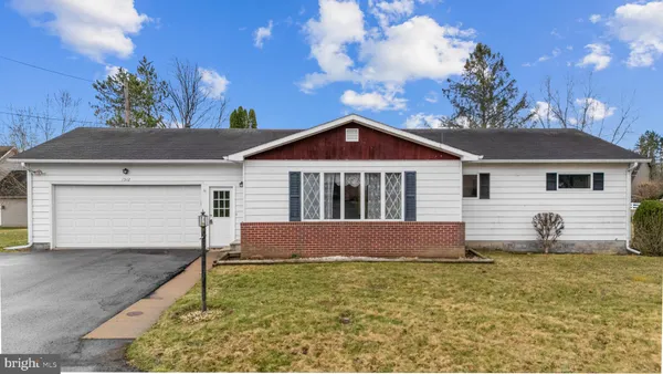 $219,900 | 1512 Warren Drive, Clearfield, PA 16830