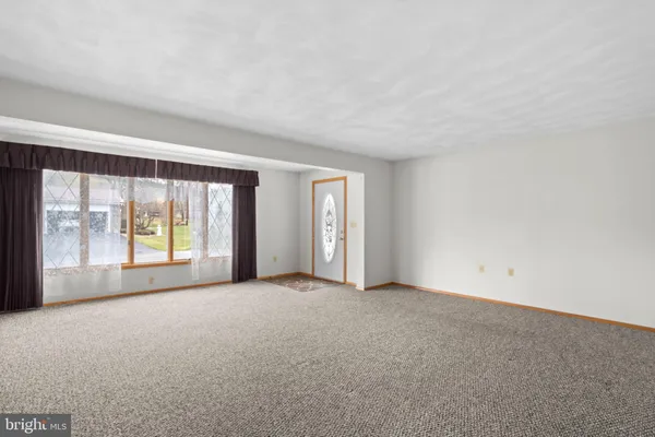 $219,900 | 1512 Warren Drive, Clearfield, PA 16830