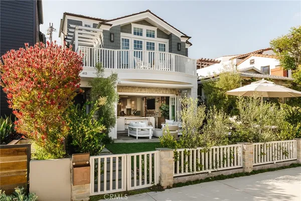 $9,450,000 | 413 7th Street, Manhattan Beach, CA 90266